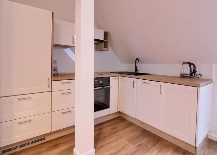 In - Floriana Hotel *